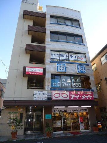 第八マチイビルの外観|おしゃれな外観です