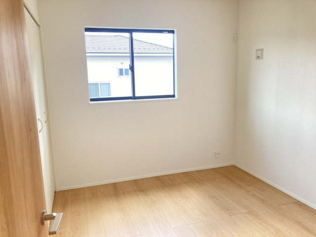 リナージュ前橋三河町２丁目25-1期　3号棟の洋室|２階洋室2です