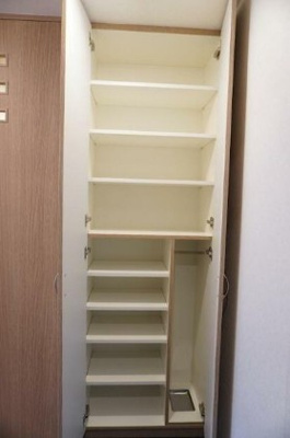 【玄関】 | ルーブル都立家政六番館