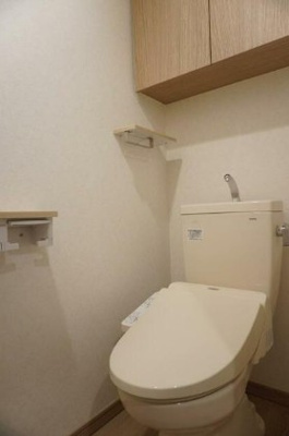 【トイレ】 | ルーブル都立家政六番館 | 温水洗浄便座。