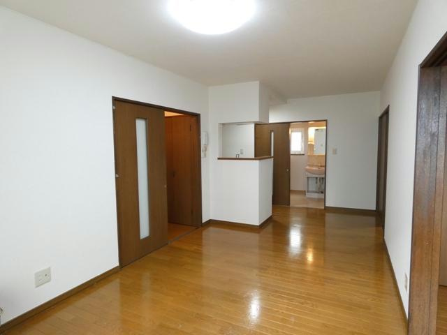 ゴールドクレストの居間・リビング