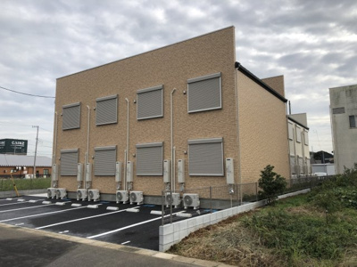 【駐車場】 | サラブレッドエクセル木更津 | 落ち着いた雰囲気の外観です