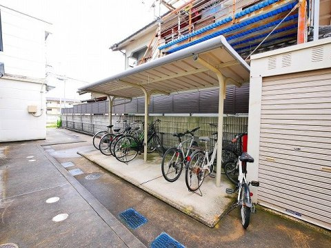 レオパレスＨａｌｆ　Ｍｏｏｎのその他共用部分|自転車置き場