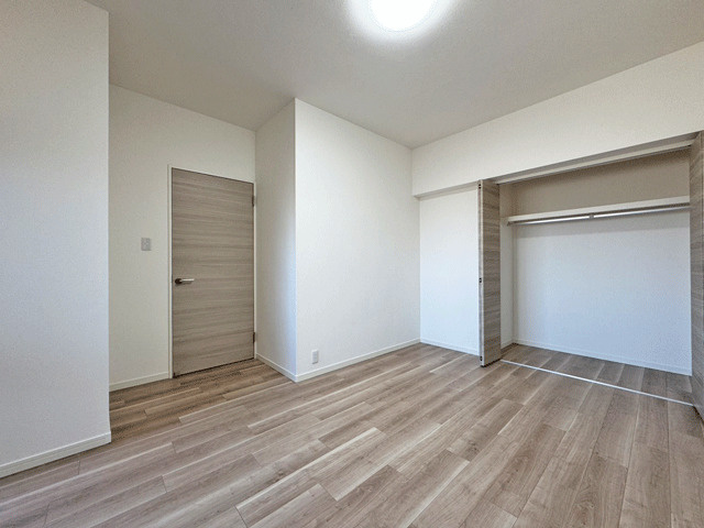 ライオンズマンション中倉の洋室