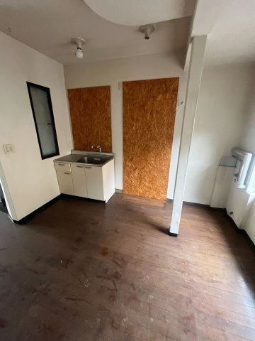 米子市角盤町1丁目　テナントの内装|2F