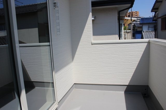 小倉南区津田新町1丁目4期のバルコニー