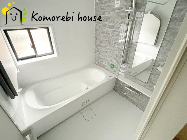 上尾市大谷本郷　9期　新築一戸建て　グラファーレ　02の浴室|日々の疲れを癒すお風呂付です
