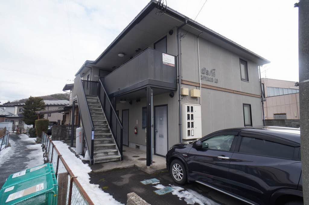 ロイヤルヒルズ山岸