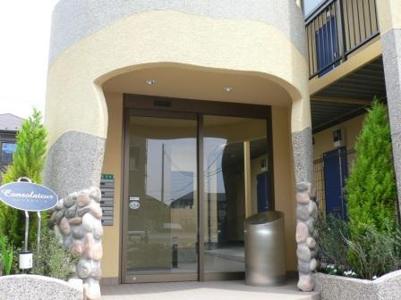 コンソラトゥールのエントランス