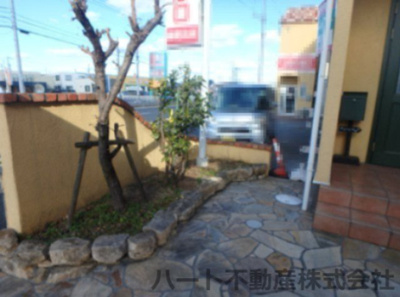 【庭】 | 西阿知町山本テナント１