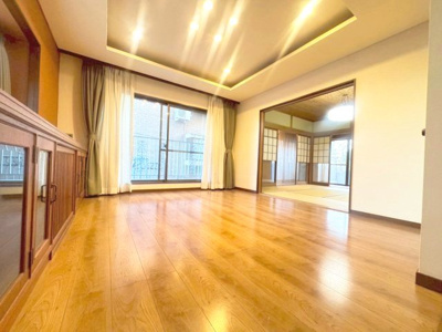 【居間・リビング】 | 東伸ビル