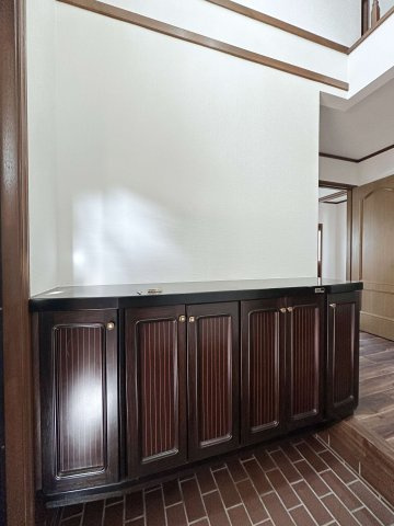 安佐北区真亀1丁目の収納|シューズボックス☆
ロータイプのため玄関は開放的になります♪