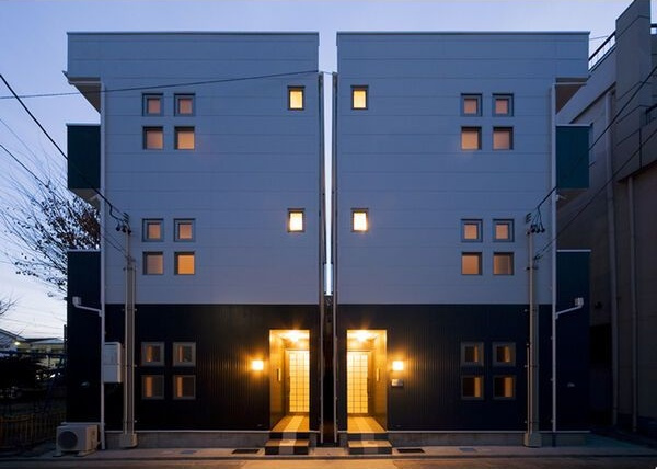 パークサイド神宮のエントランス