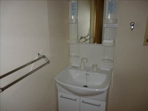 クラヴィエ長田町の洗面所