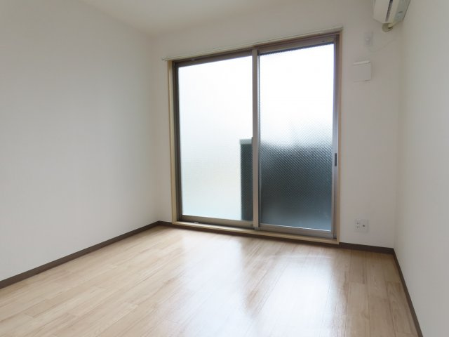 シエテ杭瀬南の洋室