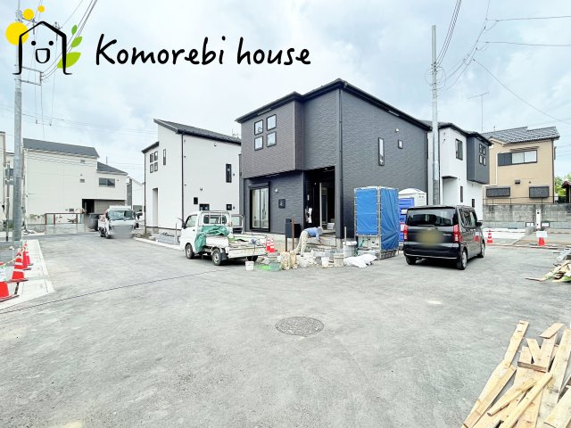 上尾市大谷本郷　9期　新築一戸建て　グラファーレ　03の前面道路含む現地写真|撮影：'26/04/7