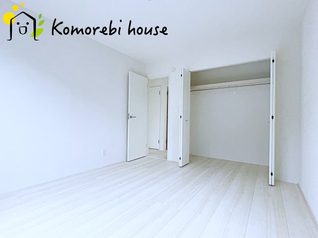 上尾市大谷本郷　9期　新築一戸建て　グラファーレ　04の洋室|ゆったりした洋室です