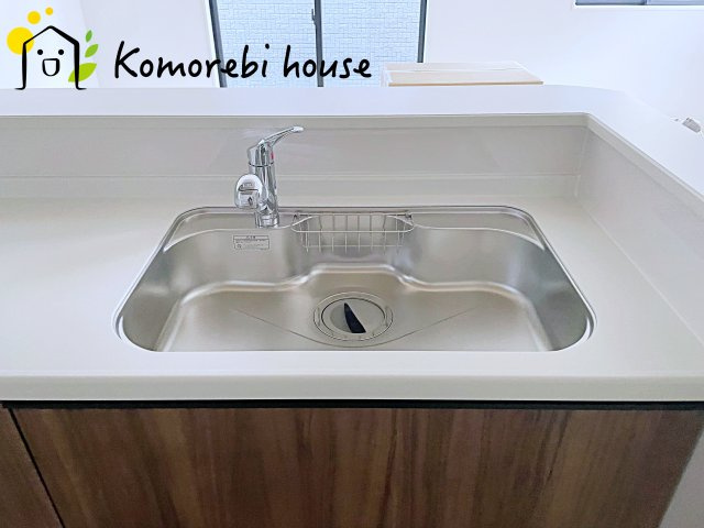 上尾市大谷本郷　9期　新築一戸建て　グラファーレ　04のキッチン|使いやすいキッチンです