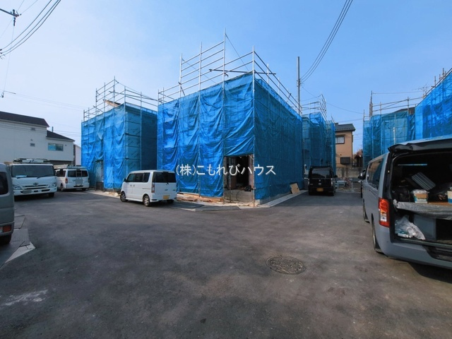 上尾市大谷本郷　9期　新築一戸建て　グラファーレ　04の前面道路含む現地写真|撮影：'26/02/05