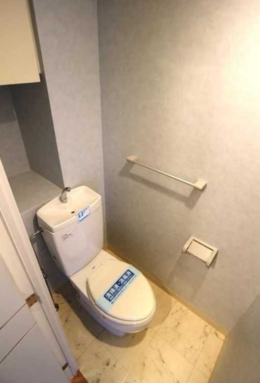 ステージファースト用賀アジール・コート　分譲賃貸　バストイレ別　オートロックのトイレ