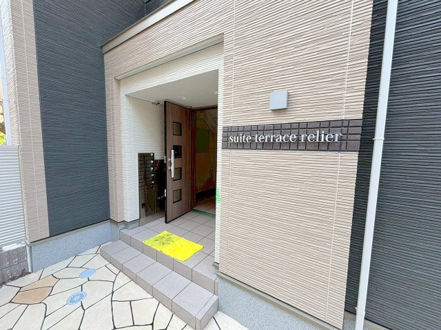 suite terrace relierのエントランス