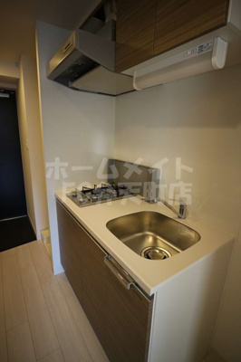 【キッチン】 | プレサンスOSAKADOMECITYスクエア | コンパクトなキッチンで掃除もラクラク