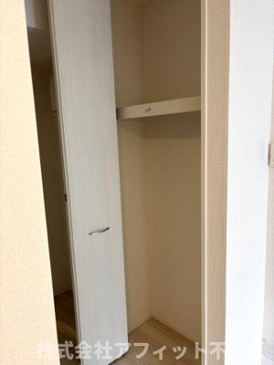 【その他】 | オリヴィエ西町 | リビング収納