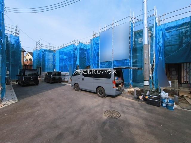 上尾市大谷本郷　9期　新築一戸建て　グラファーレ　05の前面道路含む現地写真|撮影：'26/02/05