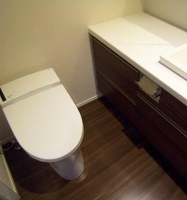 【トイレ】 | コンフォリア東中野DEUX | 温水洗浄便座。