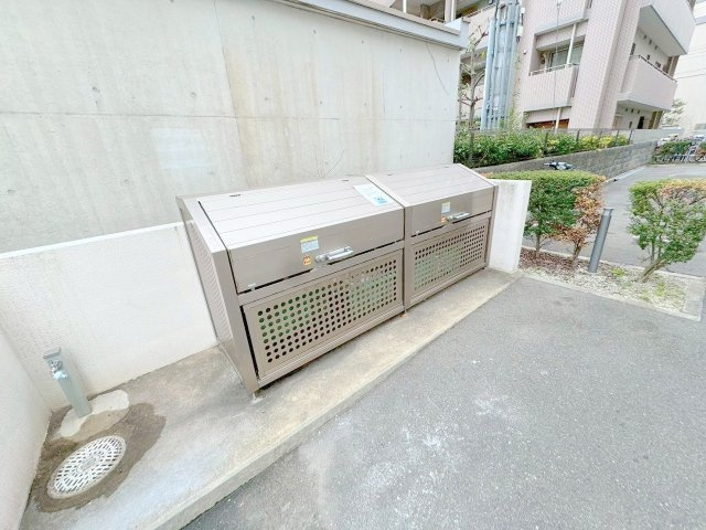 プール・トゥジュールブランのその他共用部分