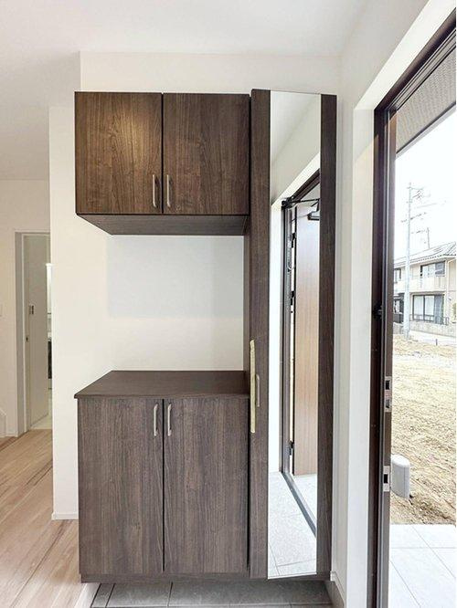 南区北大河町 No.2の収納|姿見付きシューズボックス☆
大容量のシューズボックスの為、靴もたくさん収納が可能です♪