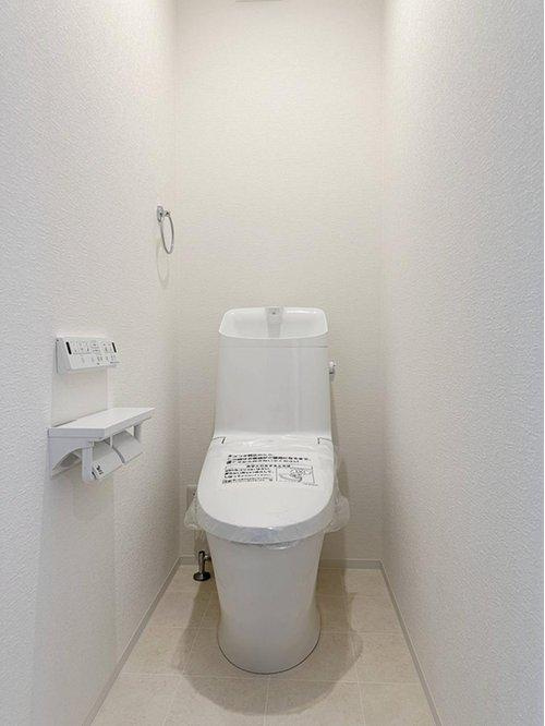 南区北大河町 No.2のトイレ|1階ウォシュレットトイレ☆
各階にウォシュレットトイレがついています♪