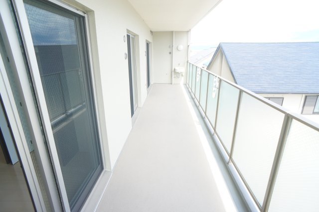 サンメゾン法隆寺のバルコニー