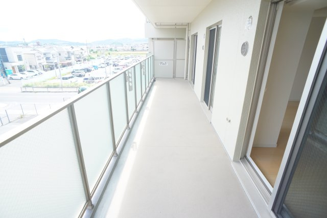 サンメゾン法隆寺のバルコニー