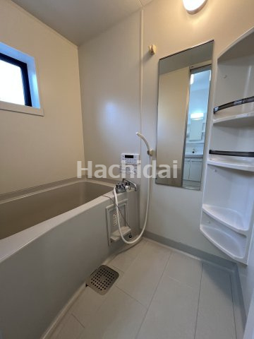 ヴィラ・メープルの浴室|追い焚き付き