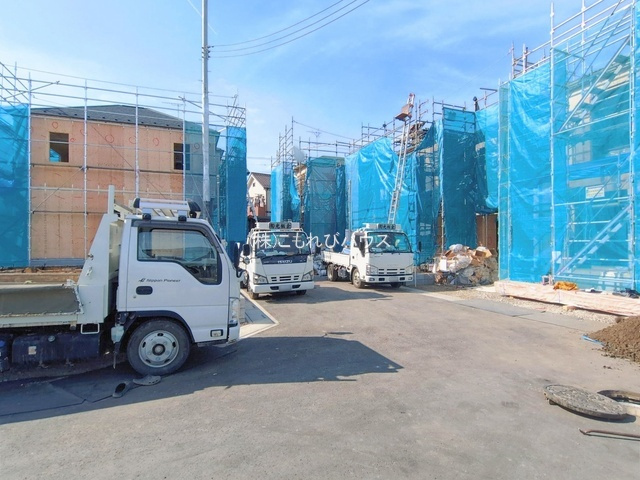 上尾市大谷本郷　9期　新築一戸建て　グラファーレ　06の前面道路含む現地写真|撮影：'26/02/05