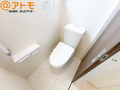 【トイレ】 | 焼津市吉永4期　新築戸建　全1棟 | 毎日使うトイレだからこそ機能性を重視したいですよね！温水洗浄便座で快適な時間をお過ごしください♪