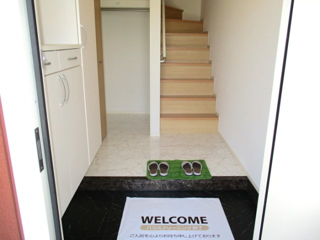 カルモ・ルーチェの玄関