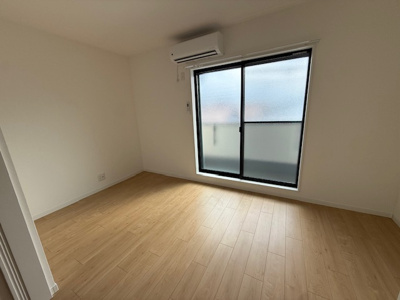 【居間・リビング】 | クレストメゾン | 明るい洋室です