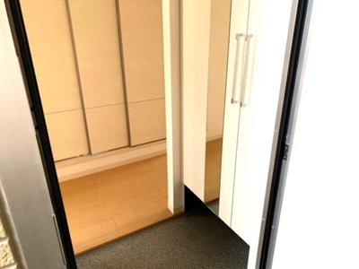 【玄関】 | コーダ・コリーナⅡ | ※イメージ　同物件別号室の写真