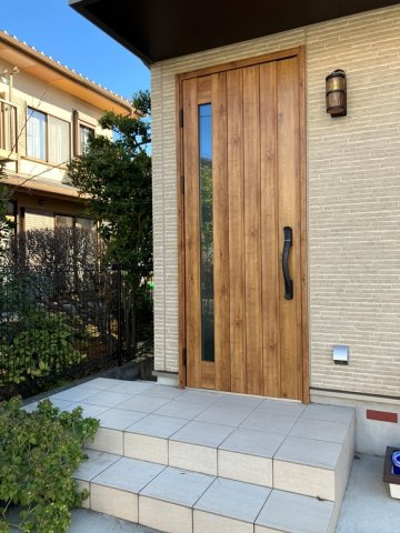 松庵戸建のエントランス