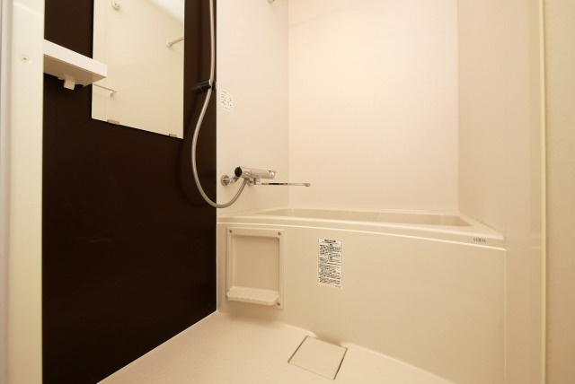 フォーリアライズ大正ノーブルの浴室