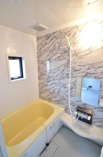 メゾンクレストの浴室