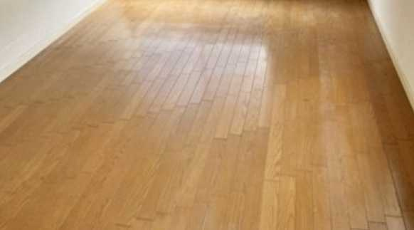 ファイブスポットナガイ　エアコン・キッチン新規交換　南西角部屋　礼金０の居間・リビング