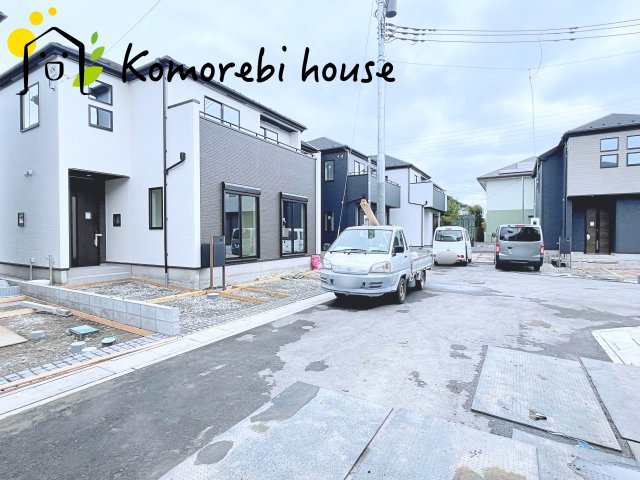 上尾市大谷本郷　9期　新築一戸建て　グラファーレ　07の前面道路含む現地写真|撮影：'26/02/05
