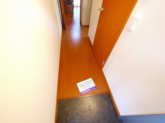 レオパレス奈良大宮の玄関|シンプルで使いやすい玄関です
