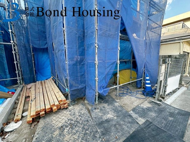 LDKは約19帖の広々とした4LDK　大久保町八木　全2棟　2号棟の駐車場