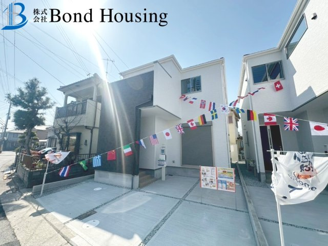 周辺環境充実で生活しやすい　大久保町八木　全2棟　1号棟の外観