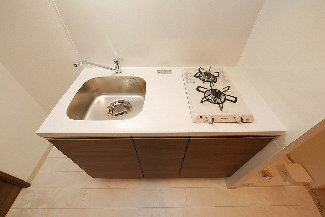 エステムコート難波サウスプレイスVIIIハイドのキッチン