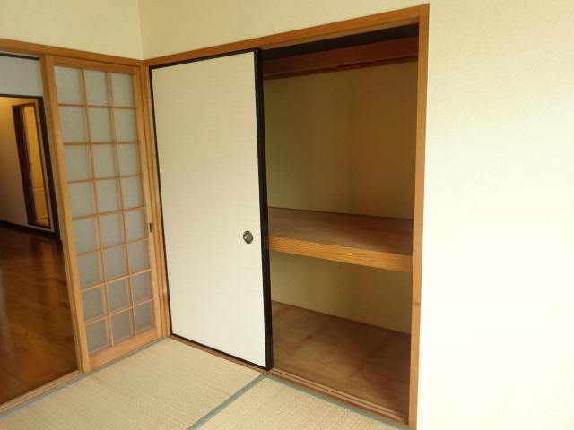 ファミール宝塚の収納